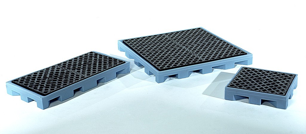 Vicfam Plastics: Spill-Guard Containment Pallet (4 Drum)