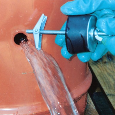 oversize surface plug for tank repair