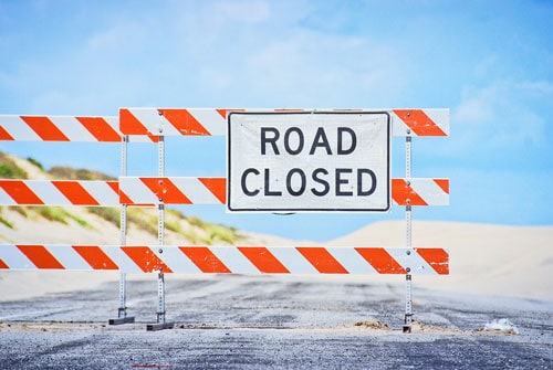 Road closure traffic barricade