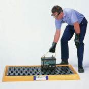 battery on spill tray with grating