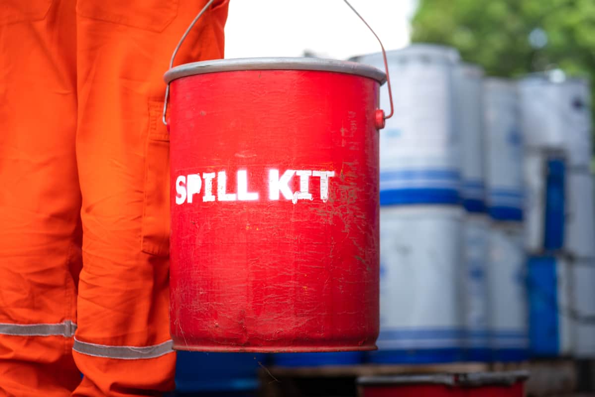 What Do Spill Kits Contain? Spill Kit Contents Checklist