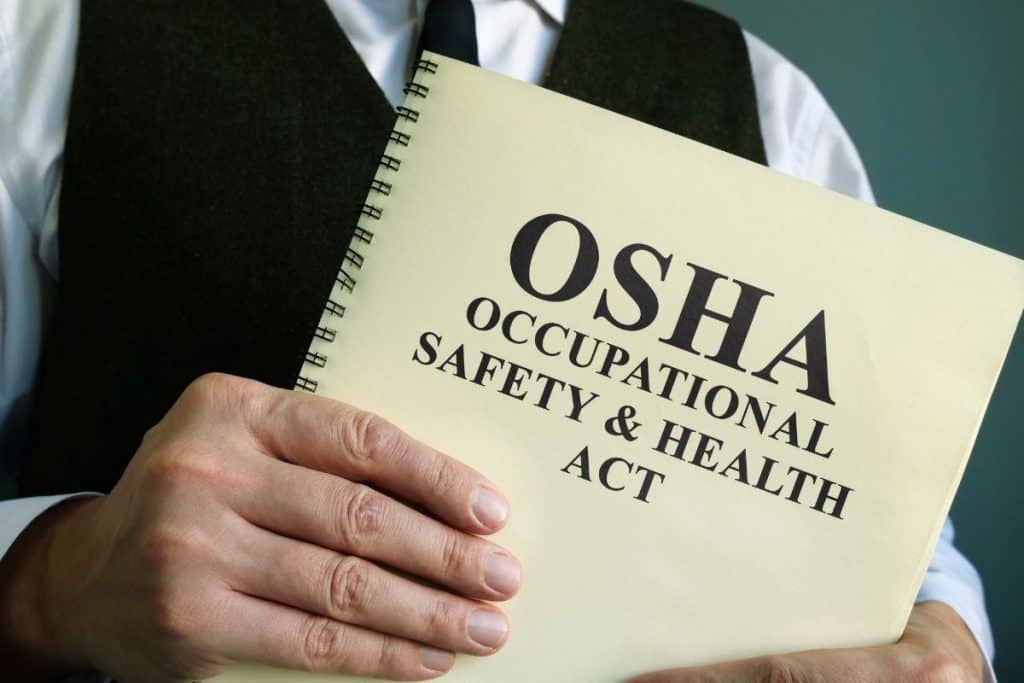 Comparing Universal, Oil-Only, and Hazmat Spill Kits: Know Which One to Choose